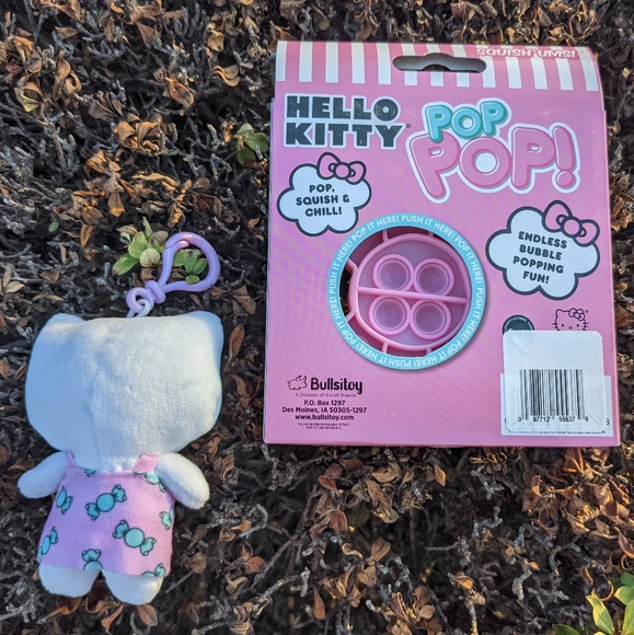 Hello Kittle bundle - dangler + PopPop! - Picture 2 of 4